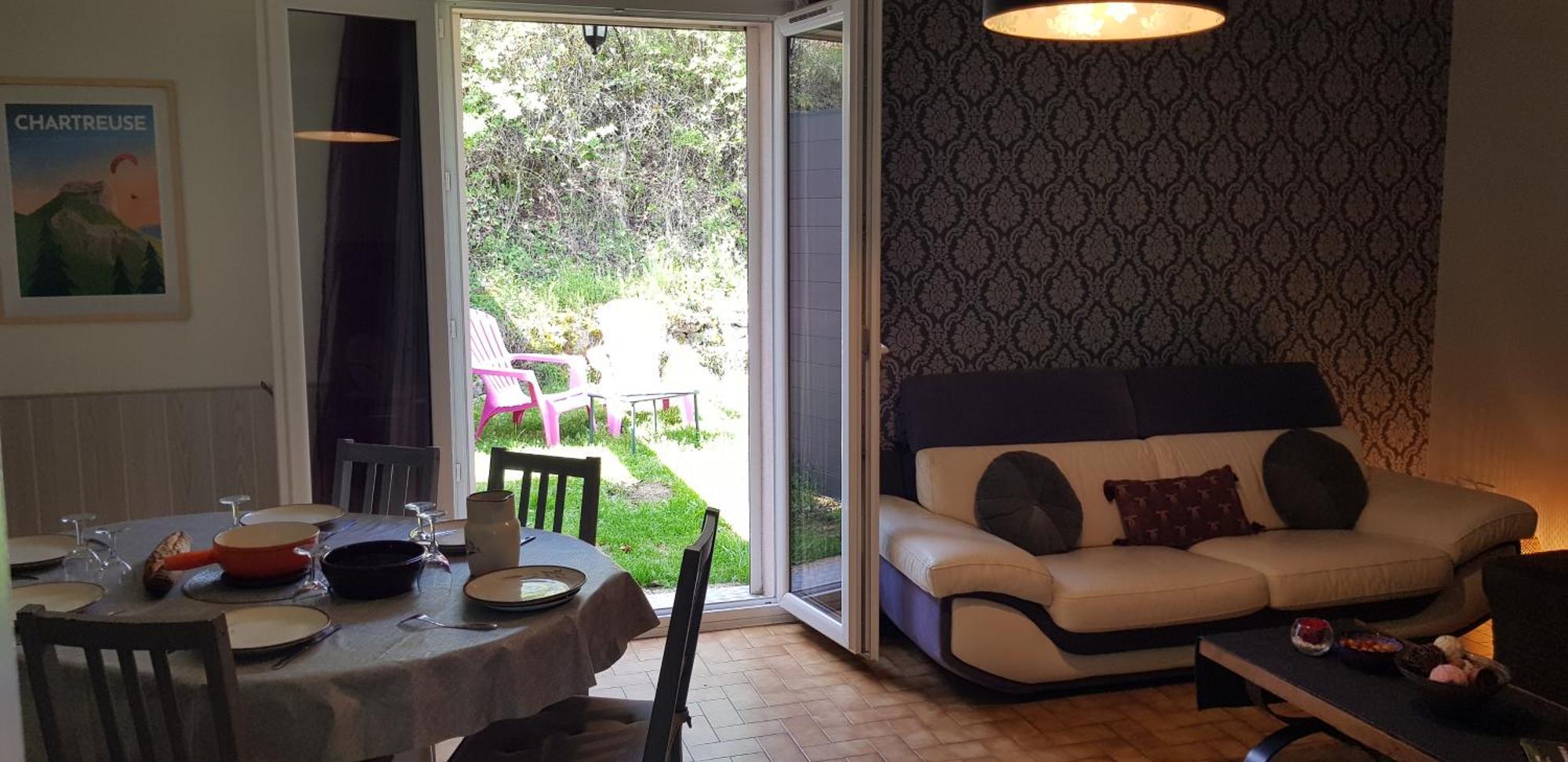 Gite Fabuleux, Jardin, Terrasse, Parking Saint-Vincent-de-Mercuze Exterior foto